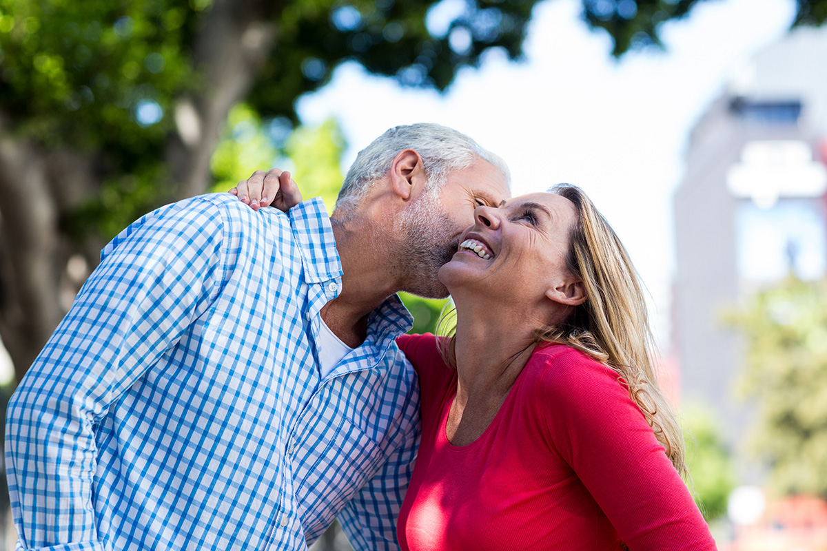 Top Dating Sites For Singles Over 50 - Pin on www.bisexualpeoplemeet ...